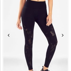 Fabletics High Waisted Sculpknit Leggings